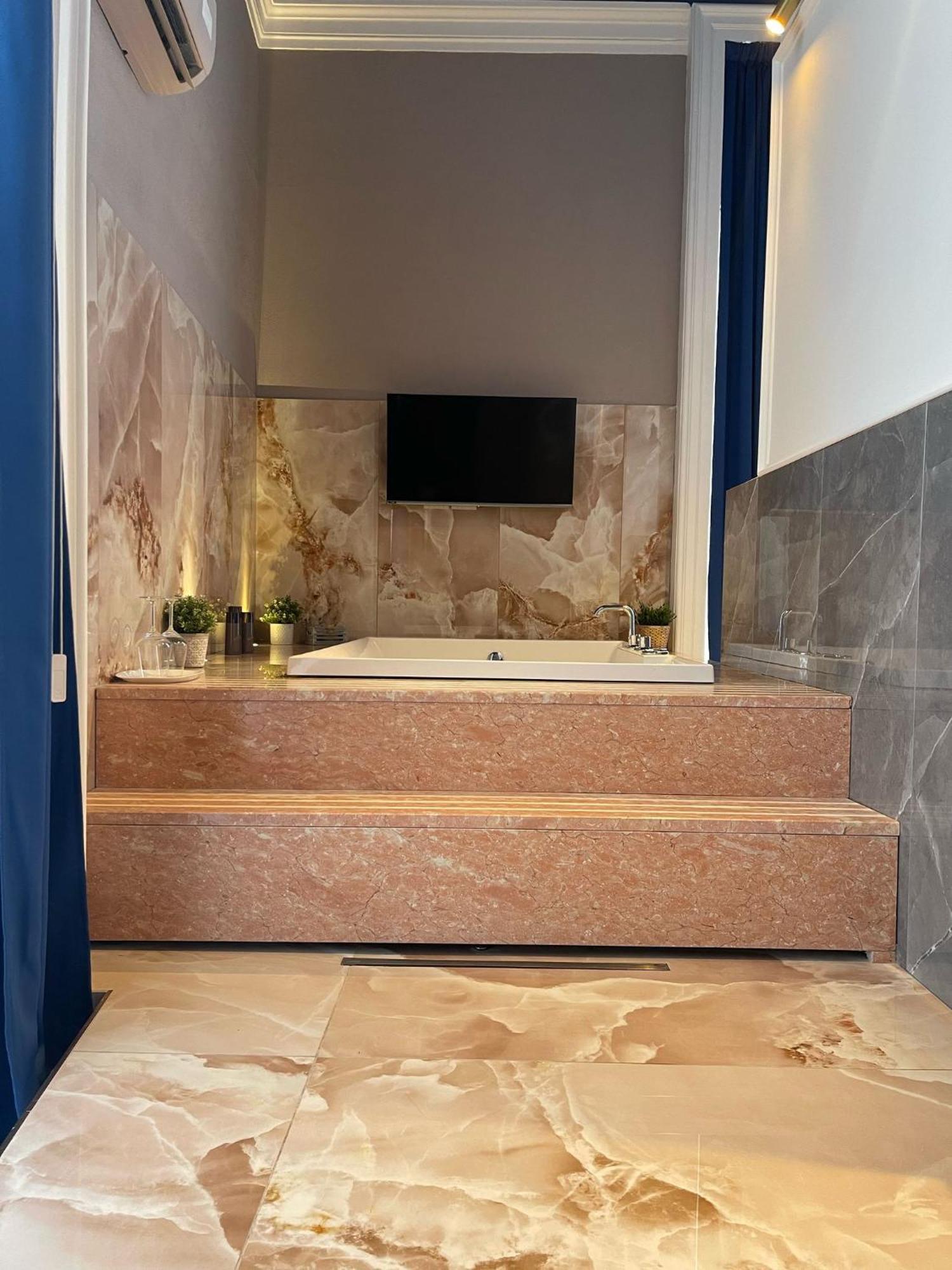 Palazzo Bruca Bed & Breakfast